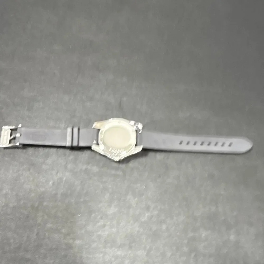 Fossil up auction